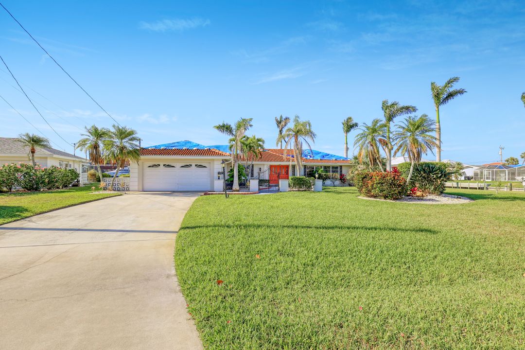 4940 SW 3rd Ave, Cape Coral, FL 33914