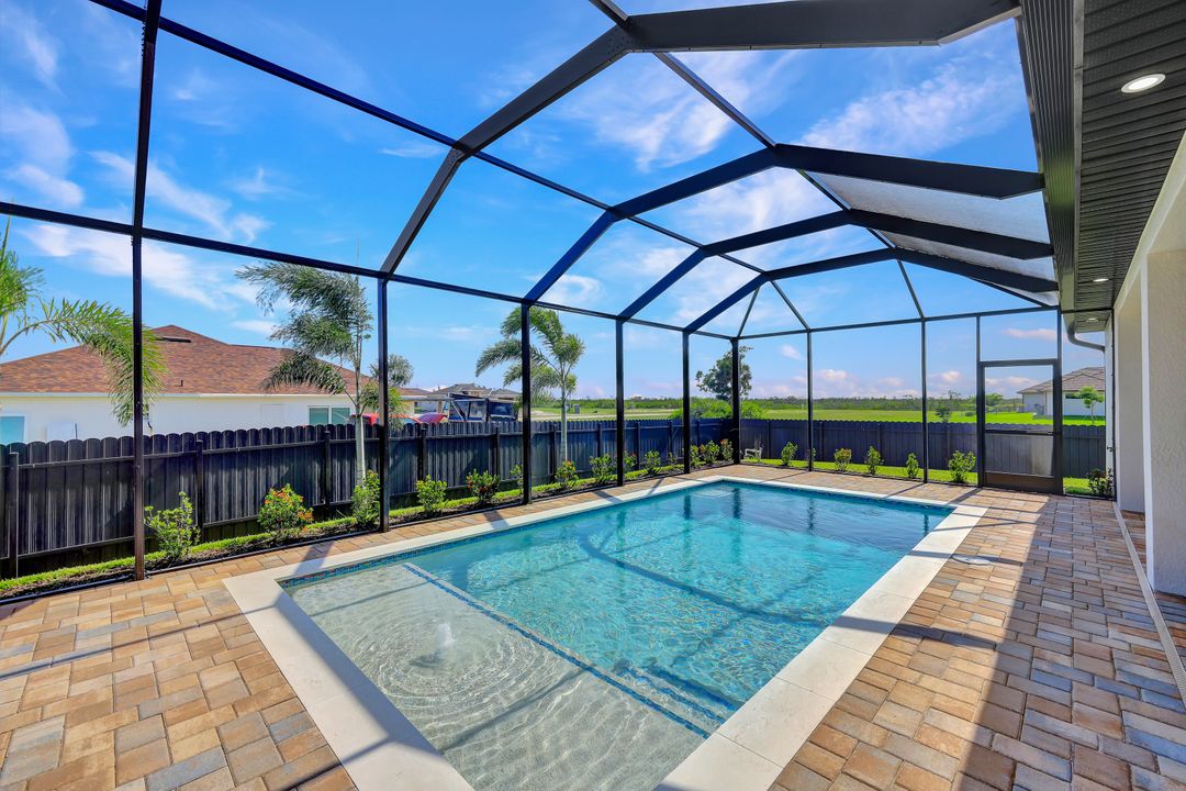 4624 NW 32nd St, Cape Coral, FL 33993