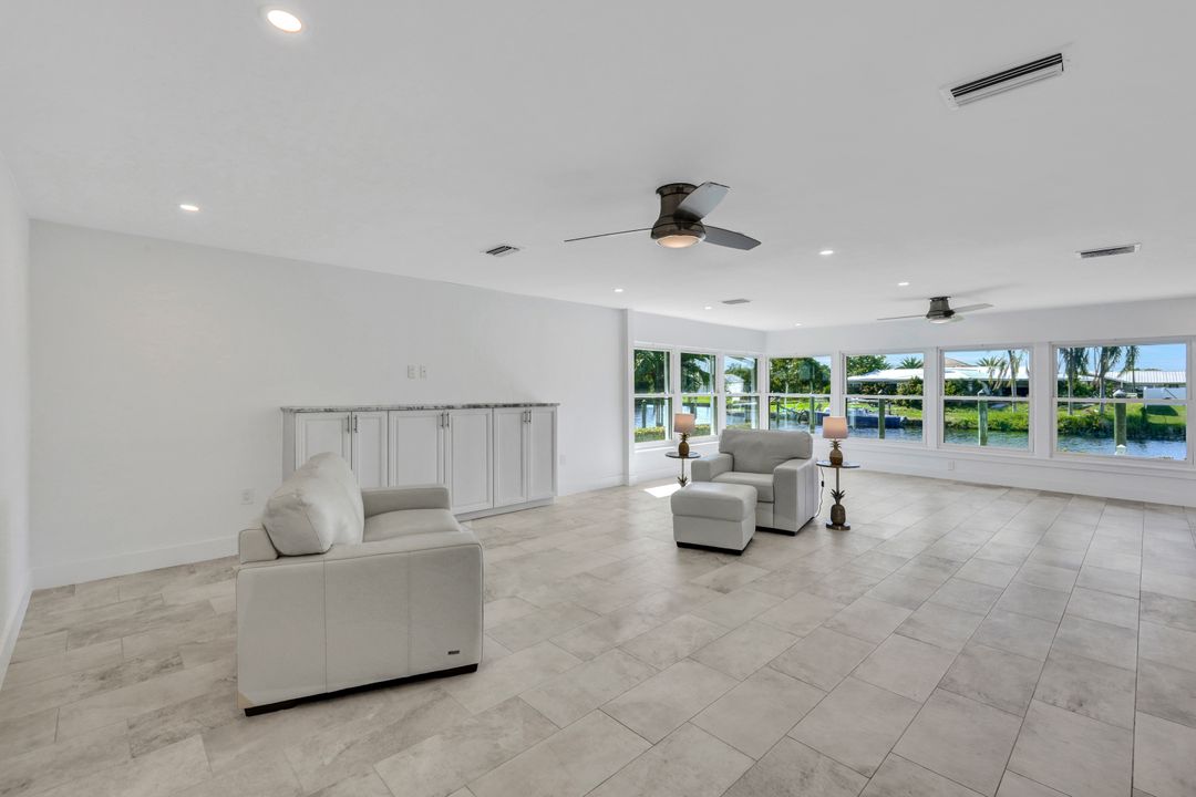 2159 Cape Way, North Fort Myers, FL 33917