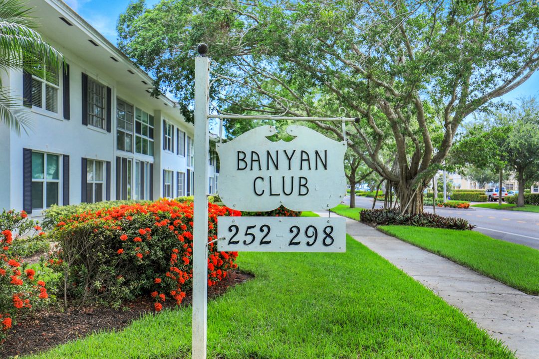 262 Banyan Blvd #262, Naples, FL 34102
