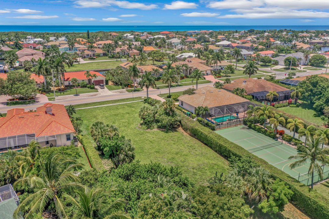 577 Kendall Dr, Marco Island, FL 34145