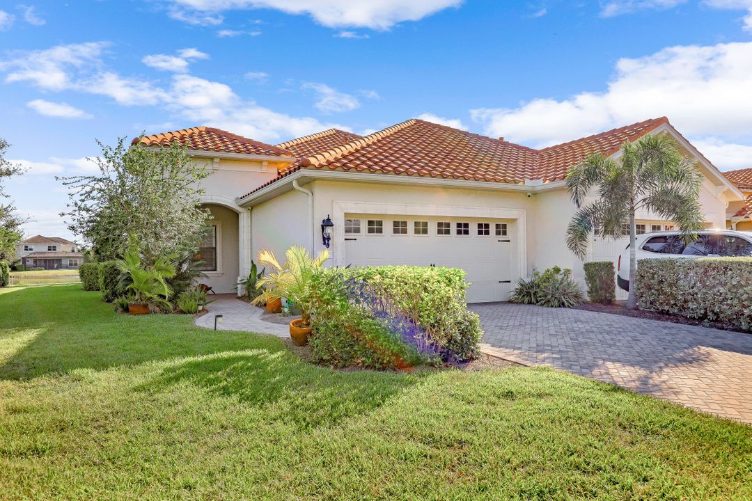 4450 Waterscape Ln, Fort Myers, FL 33966
