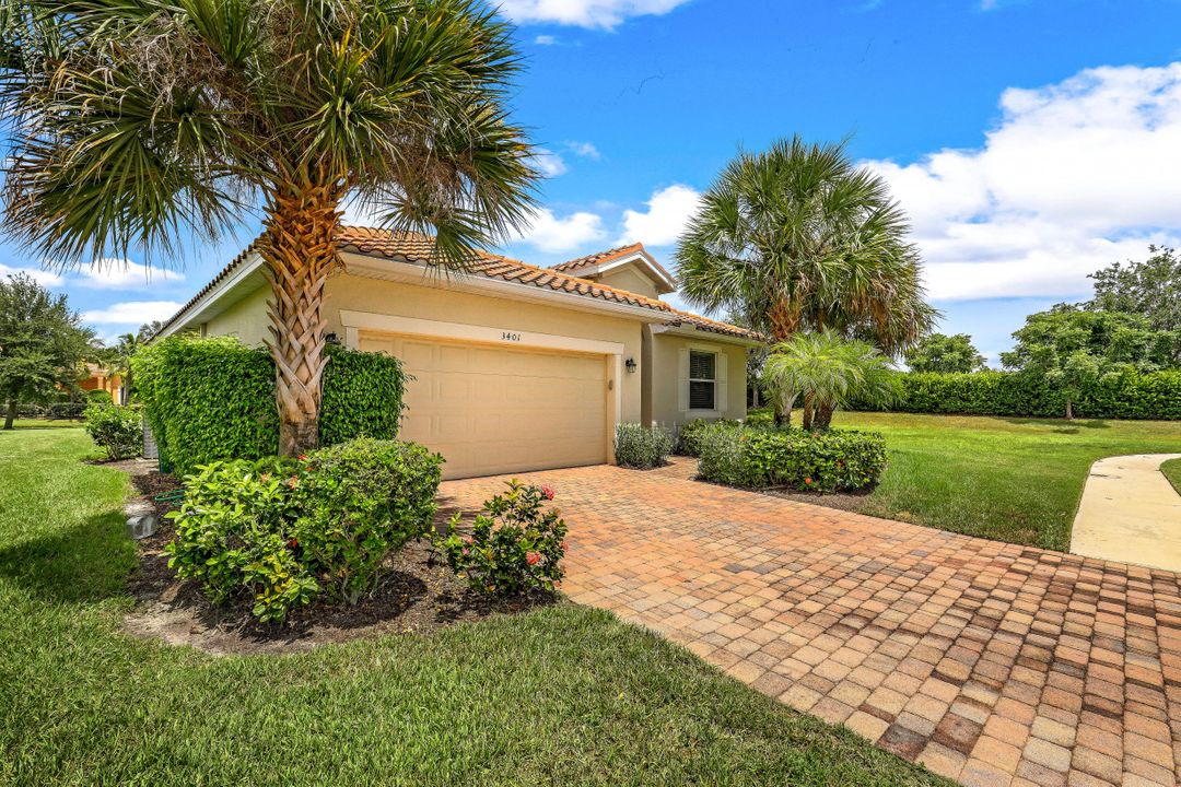 3401 Dandolo Cir, Cape Coral, FL 33909