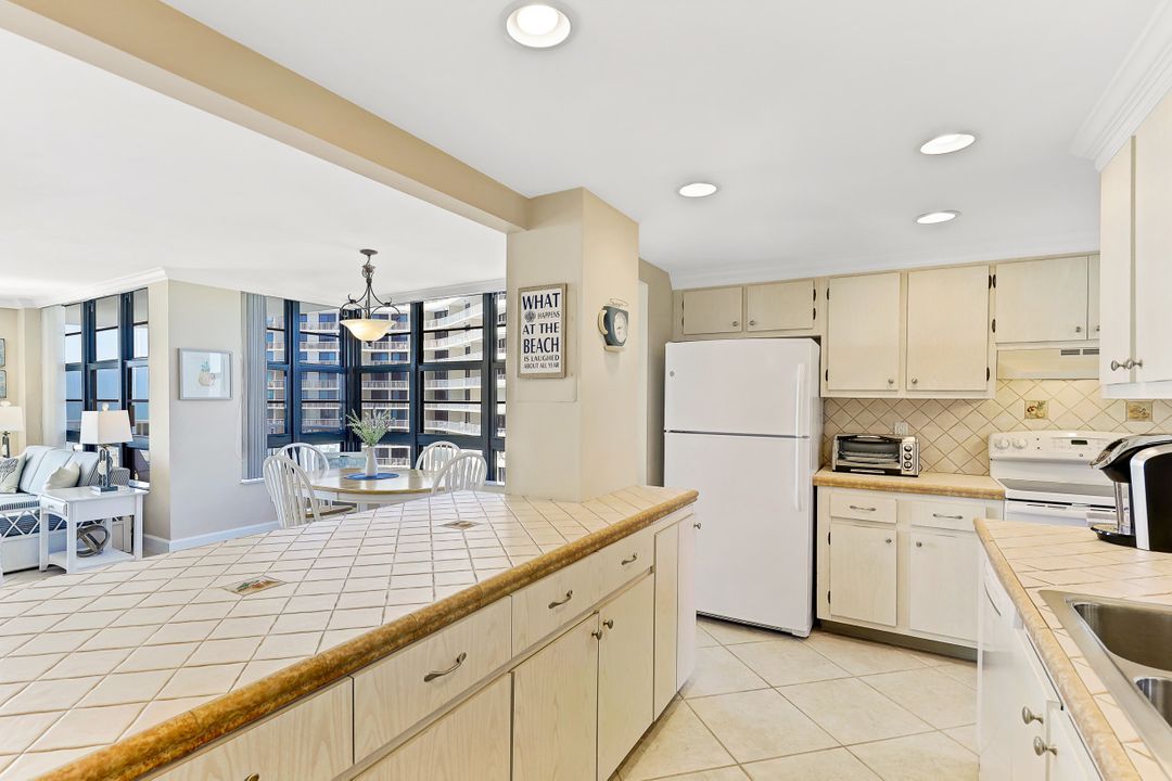 380 Seaview Ct #1403, Marco Island, FL 34145