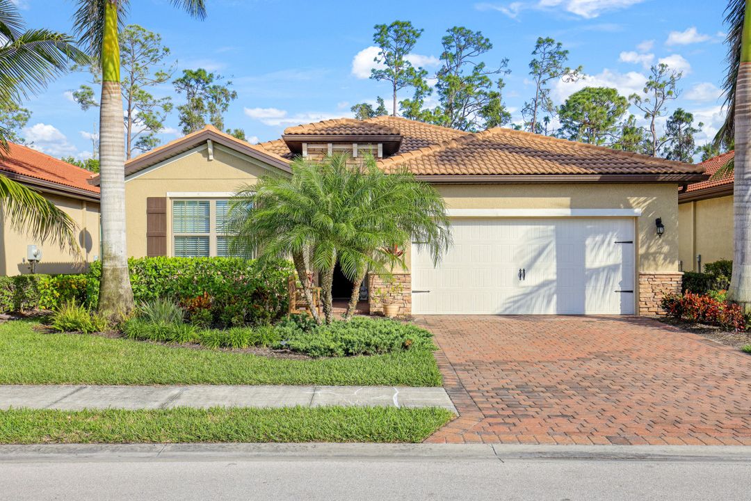 16432 Aberdeen Wy, Naples, FL 34110