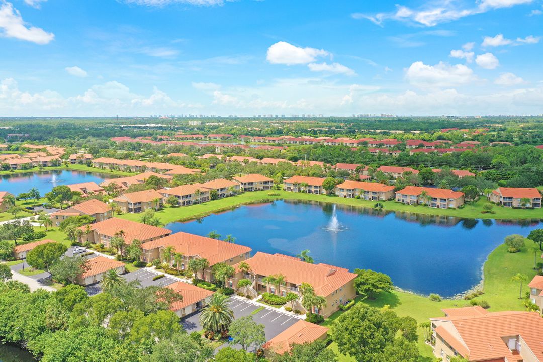 6920 Huntington Lakes Cir #203, Naples, FL 34119