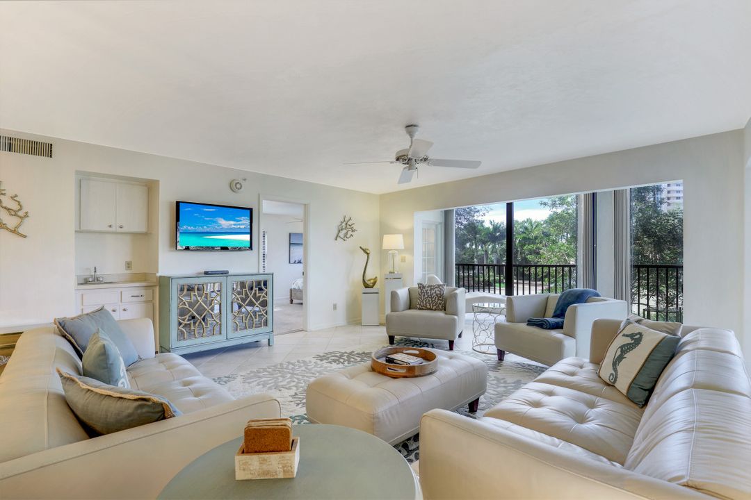 6080 Pelican Bay Blvd #201-A, Naples, FL 34108