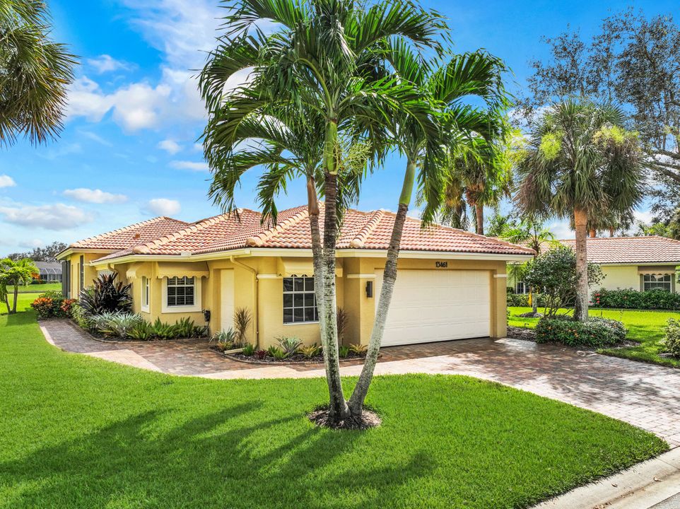 13461 Bridgeford Ave, Bonita Springs, FL 34135