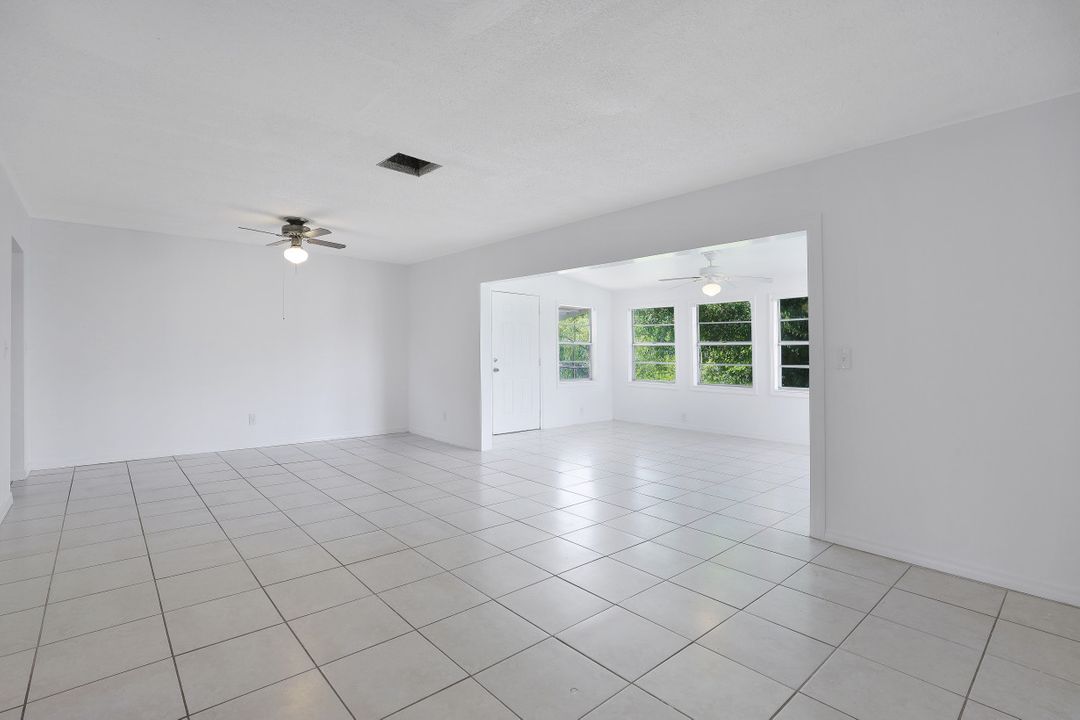 15780 Treasure Island Ln, Fort Myers, FL 33905