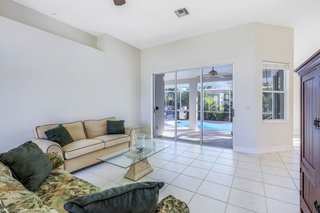 419 Richards Ct, Marco Island, FL 34145