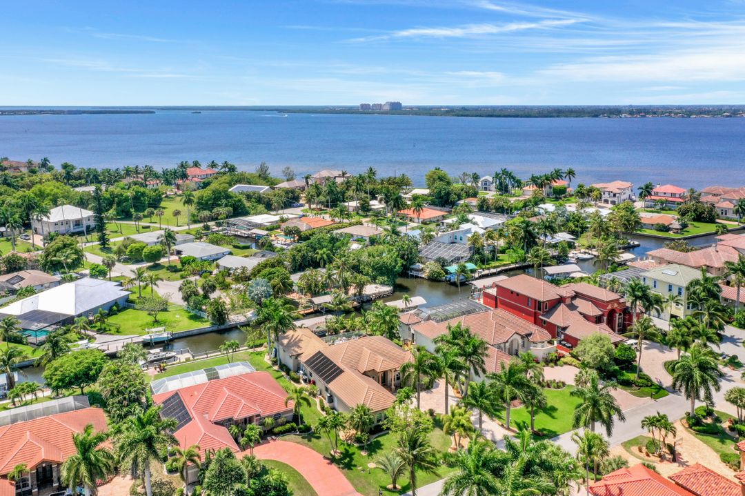 15170 Intracoastal Ct, Fort Myers, FL 33908