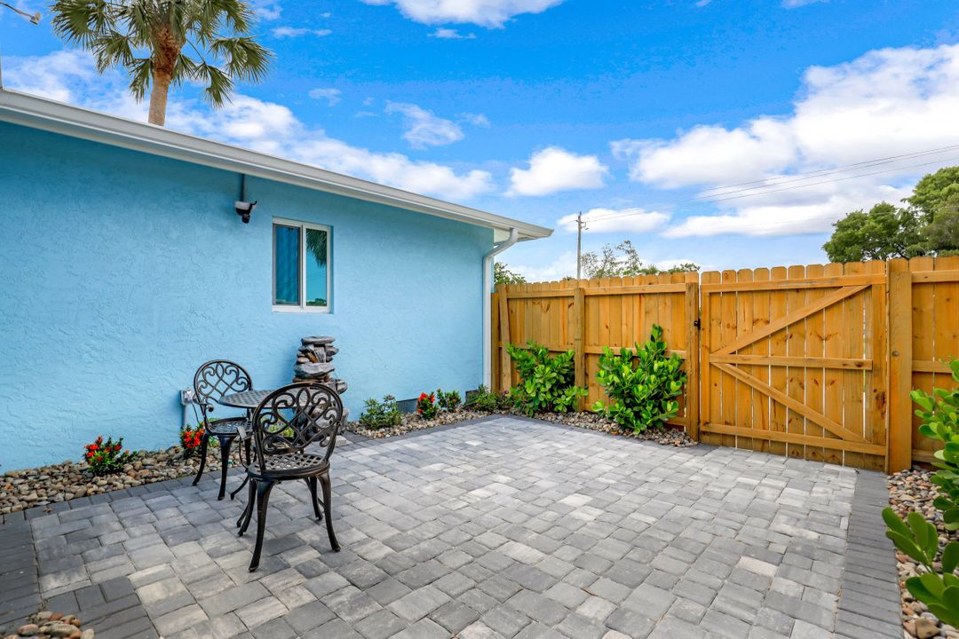 2529 Linwood Ave, Naples, FL 34112