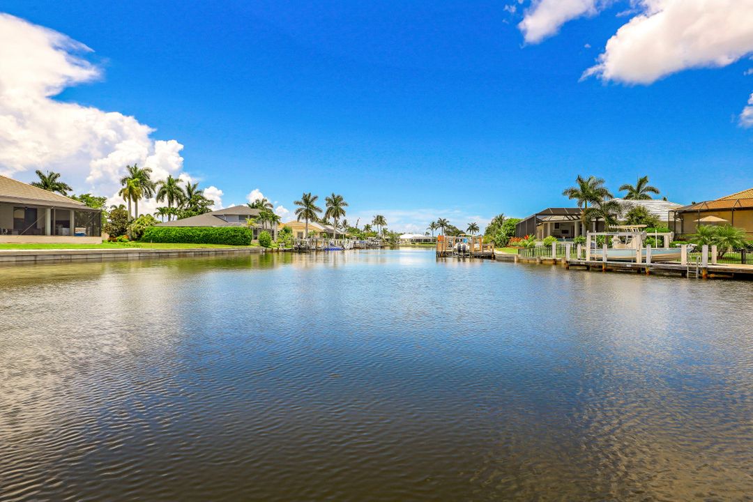 1552 Buccaneer Ct, Marco Island, FL 34145