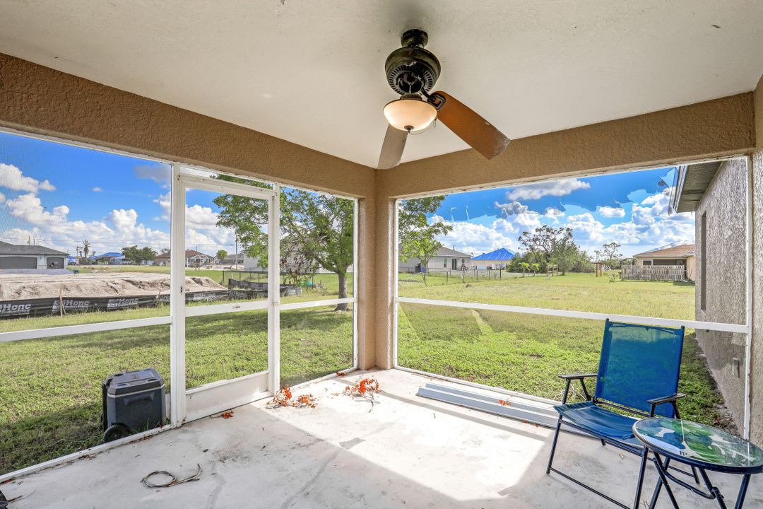 1725 NW 11th Ct, Cape Coral, FL 33993