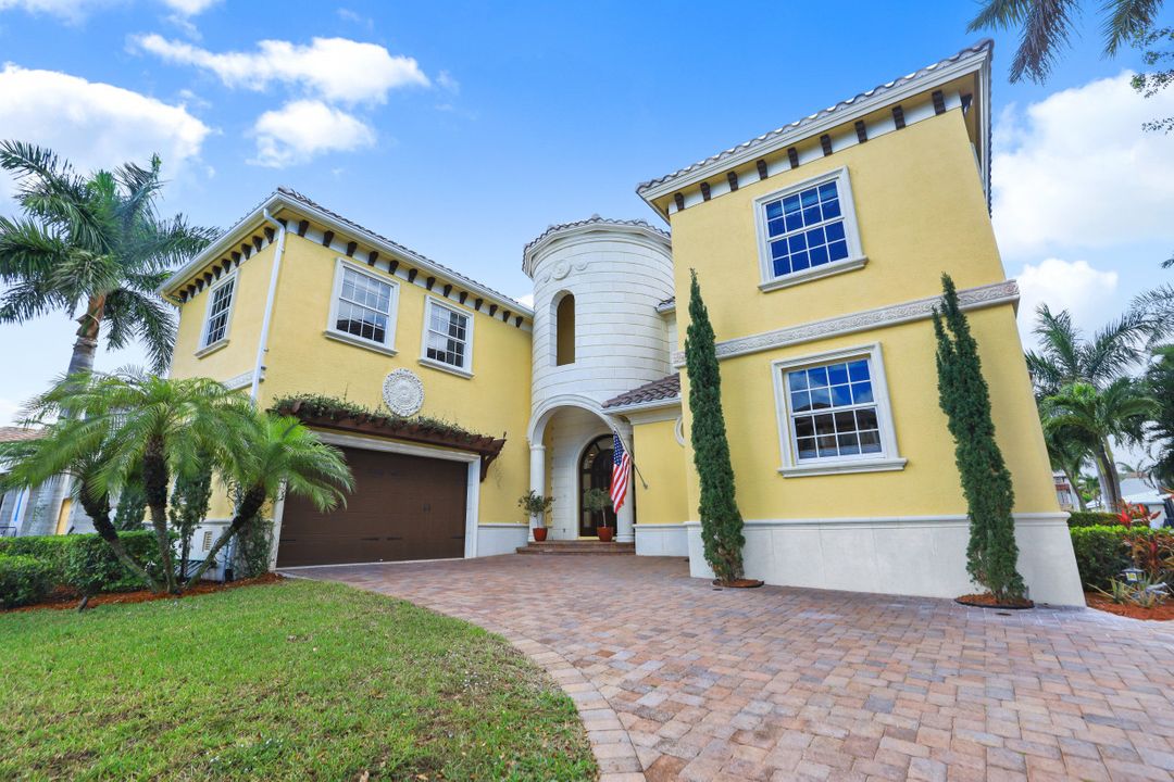 508 Tigertail Ct, Marco Island, FL 34145