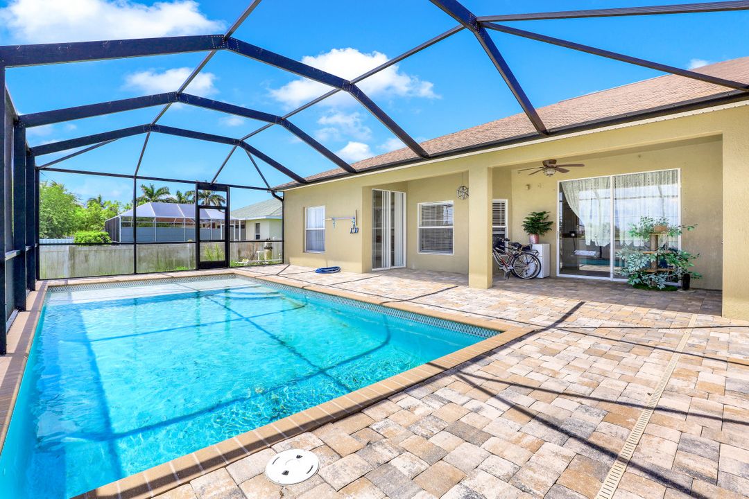 413 NW 24th Pl, Cape Coral, FL 33993