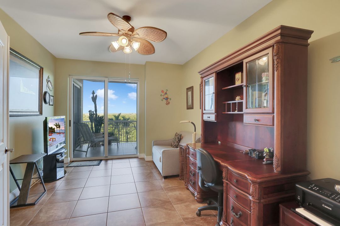 6081 Silver King Blvd #203, Cape Coral, FL 33914