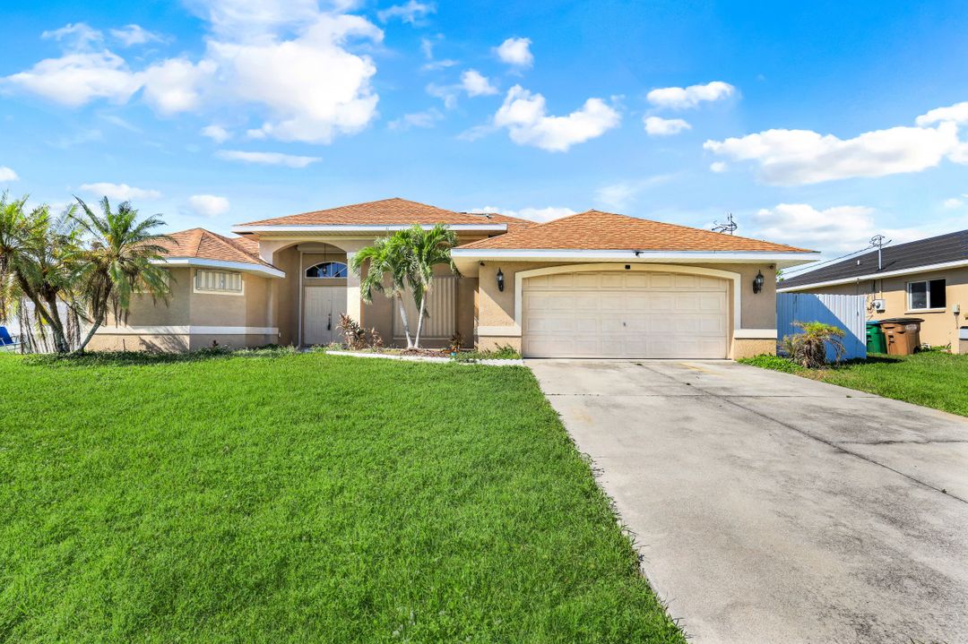 406 NE 23rd Pl, Cape Coral, FL 33909