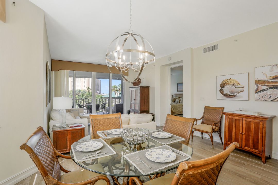 400 Flagship Dr #401, Naples, FL 34108