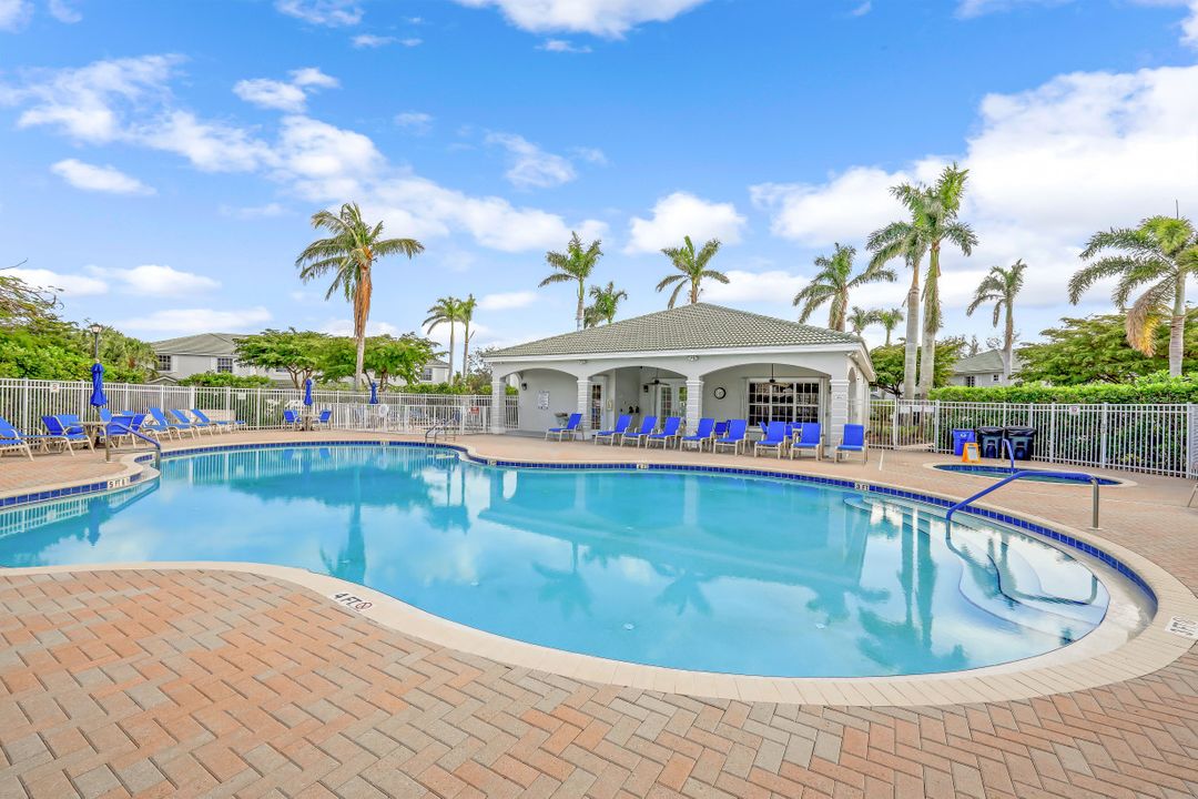 8200 Pacific Beach Dr, Fort Myers, FL 33966