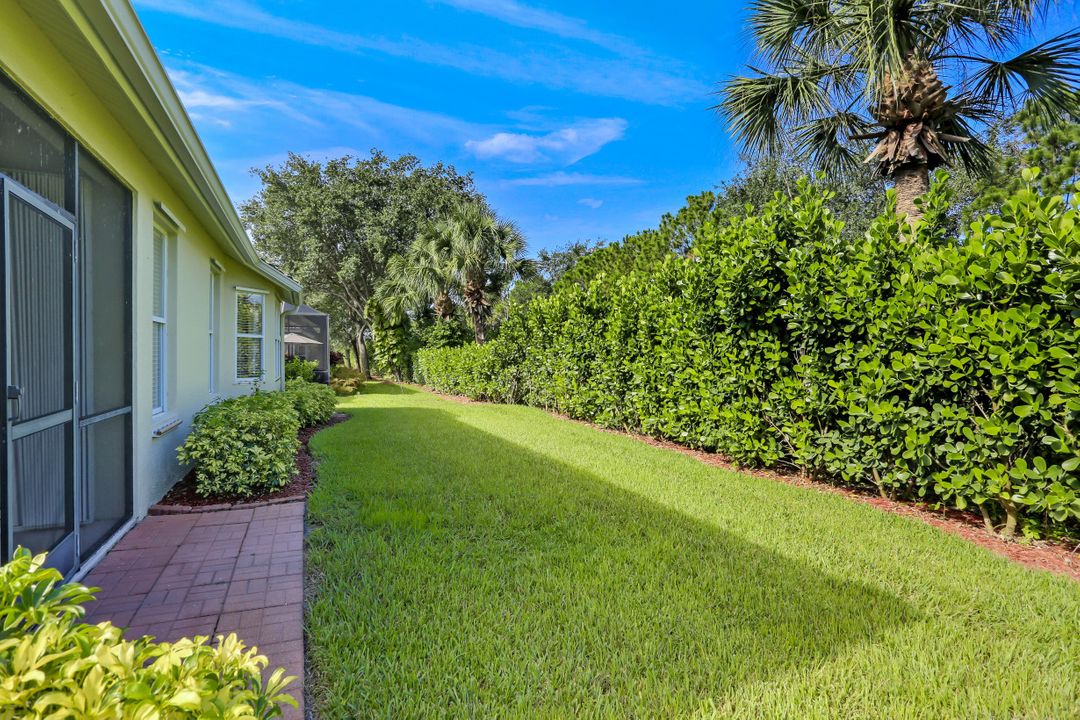 20111 Eagle Glen Way, Estero, FL 33928