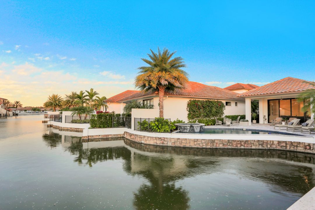 16428 Talis Park Dr, Naples, FL 34110