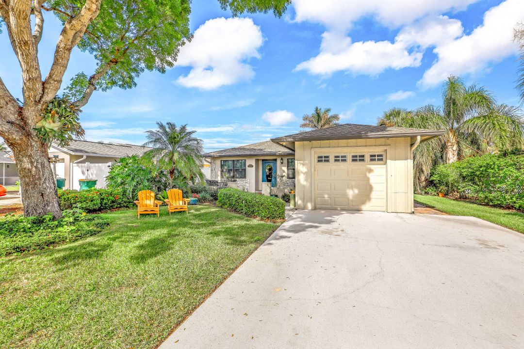 749 97th Ave N, Naples, FL 34108