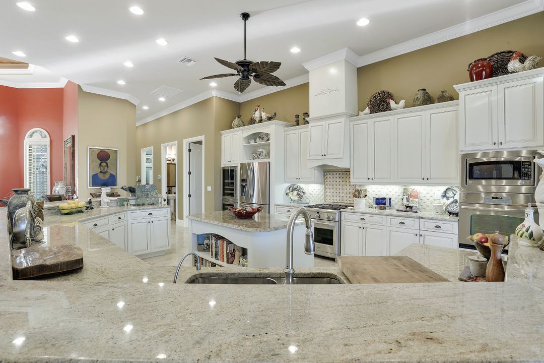 12551 Vittoria Way, Fort Myers, FL 33912