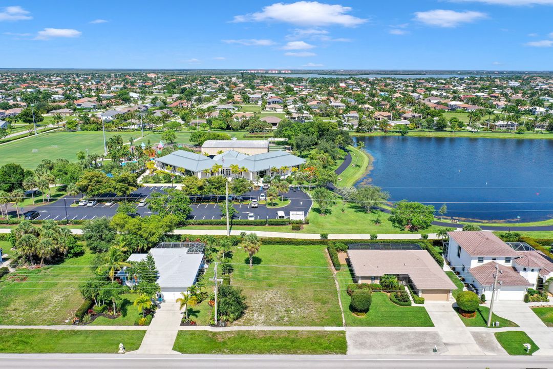 307 S Heathwood Dr, Marco Island, FL 34145