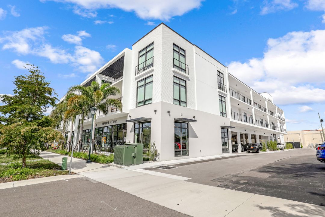 CENTRAL AVENUE BUILDING #211, Naples, FL 34102