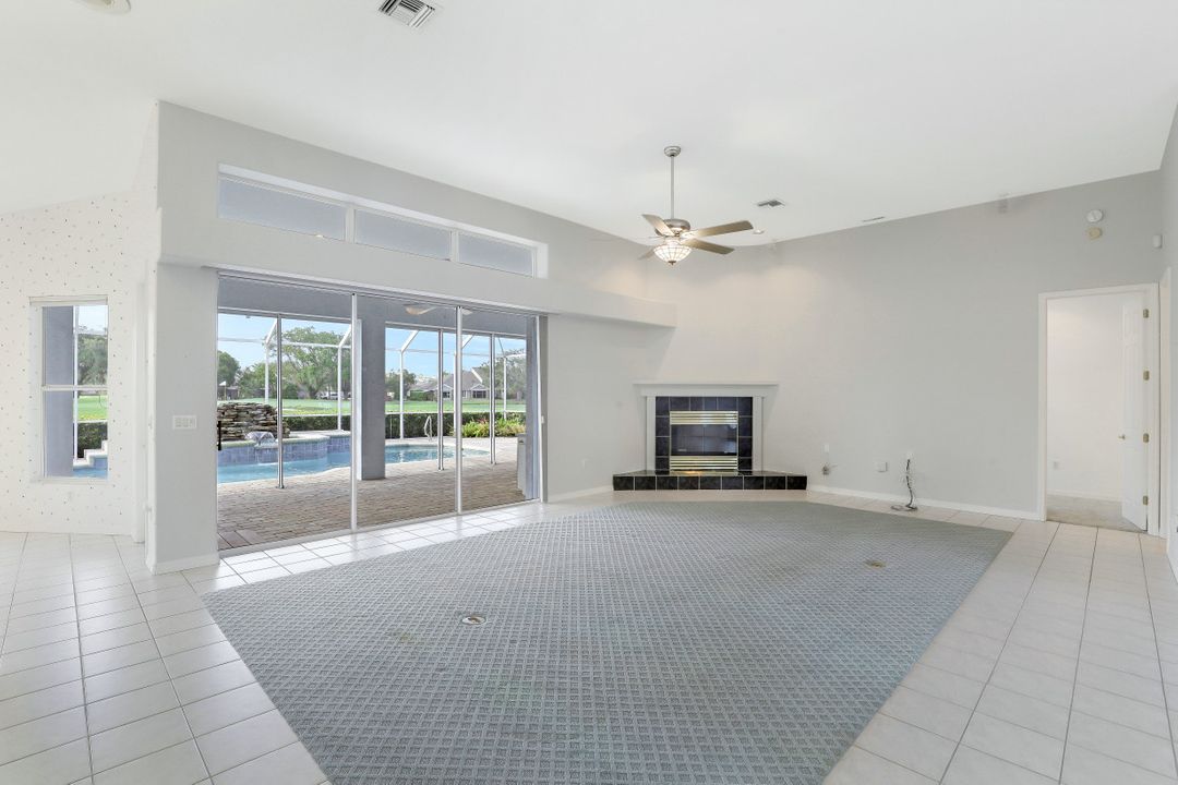 19259 Vintage Trace Cir, Fort Myers, FL 33967
