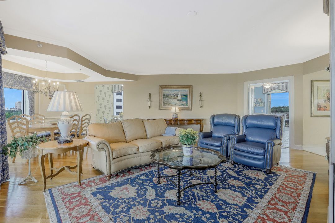 7225 Pelican Bay Blvd #605, Naples, FL 34108