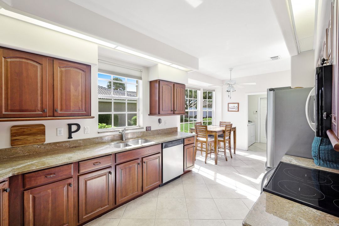 13641 Southampton Dr, Bonita Springs, FL 34135