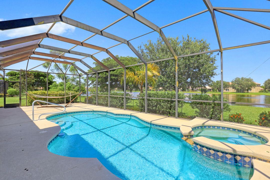 12493 Pebble Stone Ct, Fort Myers, FL 33913