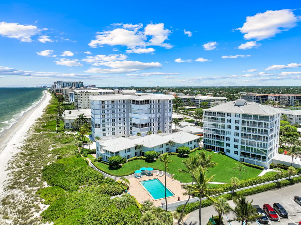 2701 Gulf Shore Blvd N, Villa #3, Naples, FL 34103