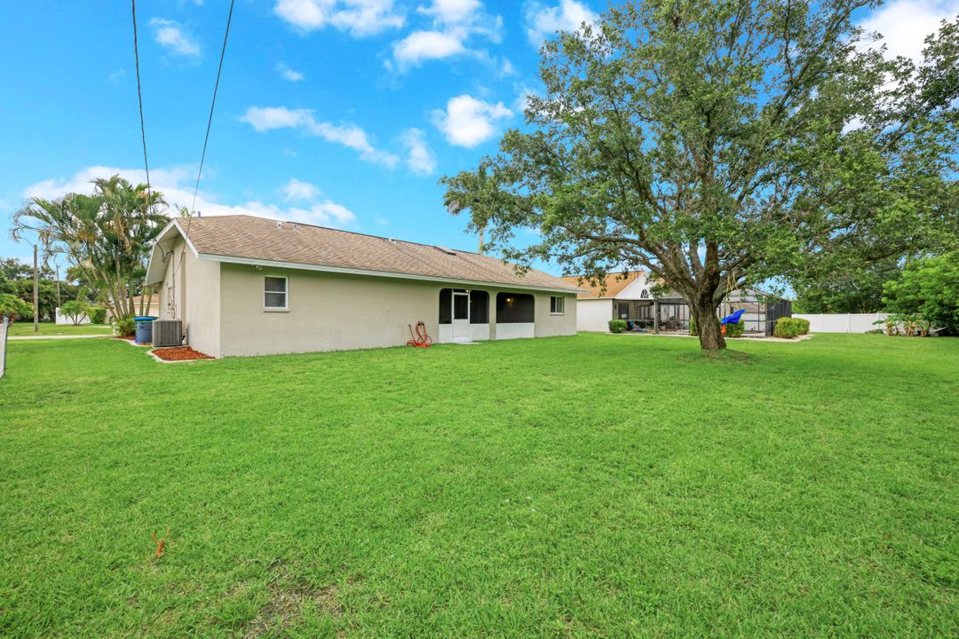 314 SE 19th St, Cape Coral, FL 33990