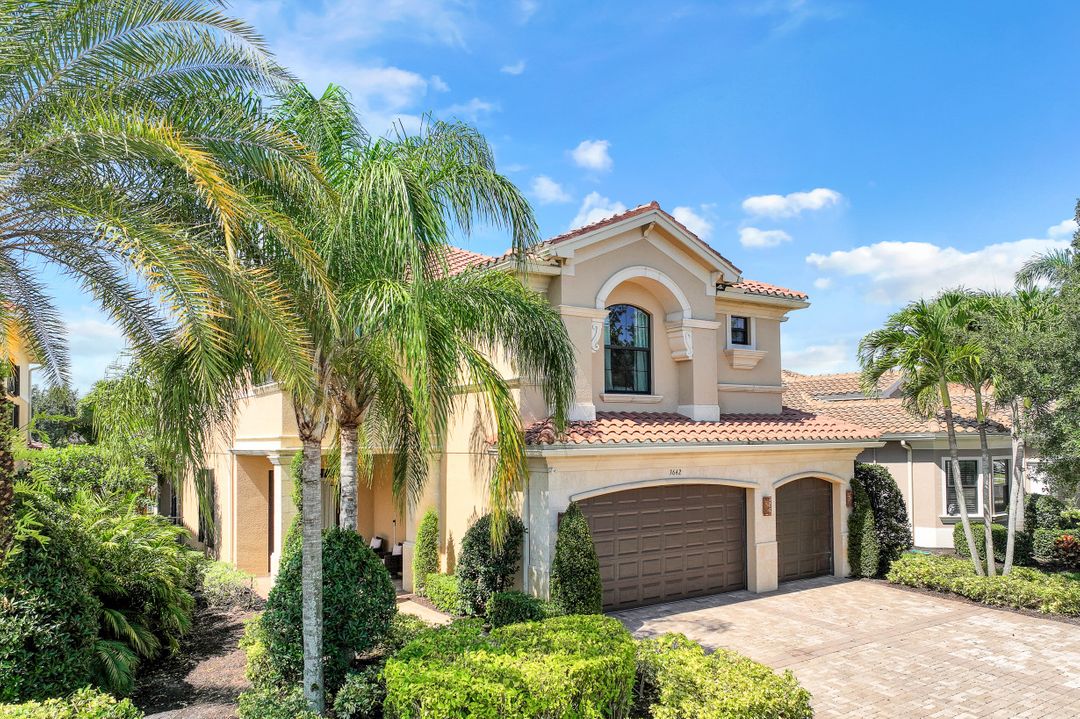 3642 Santaren Ct, Naples, FL 34119