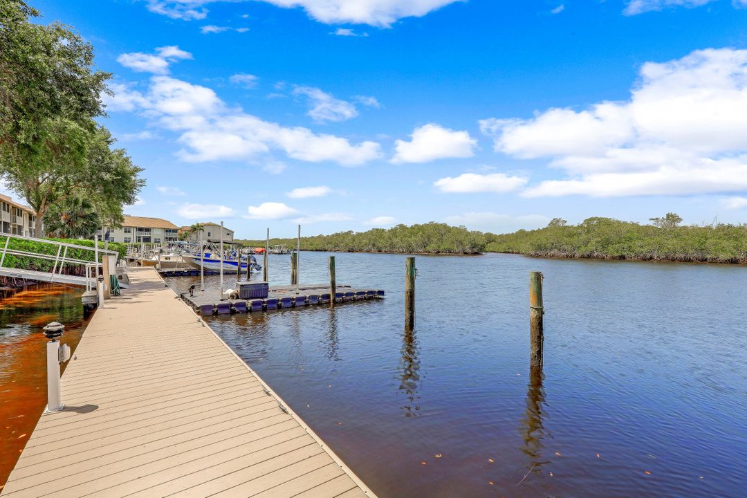 242 Newport Dr #508, Naples, FL 34114