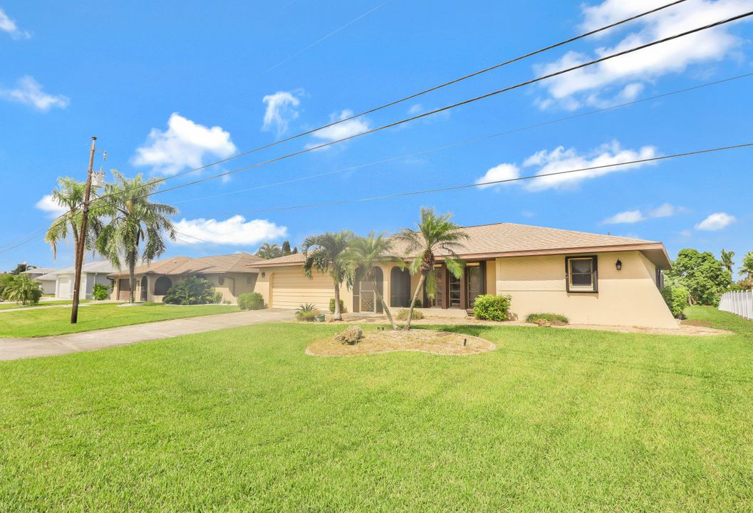 1205 SE 32nd Terrace, Cape Coral, FL 33904