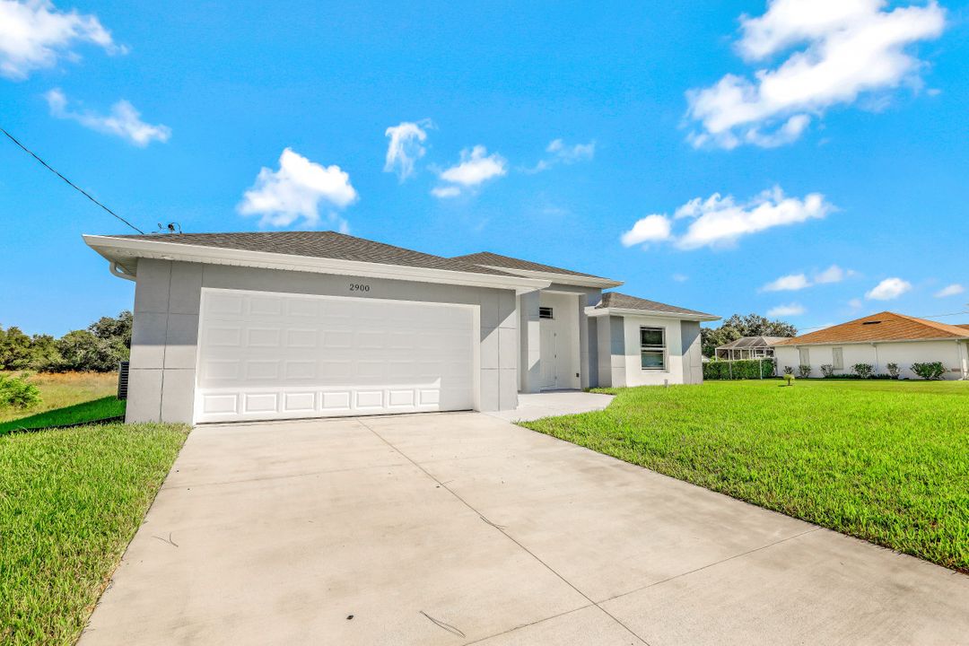 2900 51st St SW, Lehigh Acres, FL 33976