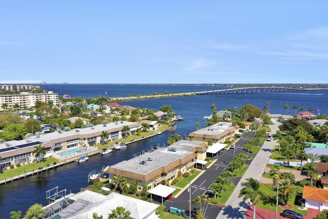 1663 Edith Esplanade #103, Cape Coral, FL 33904