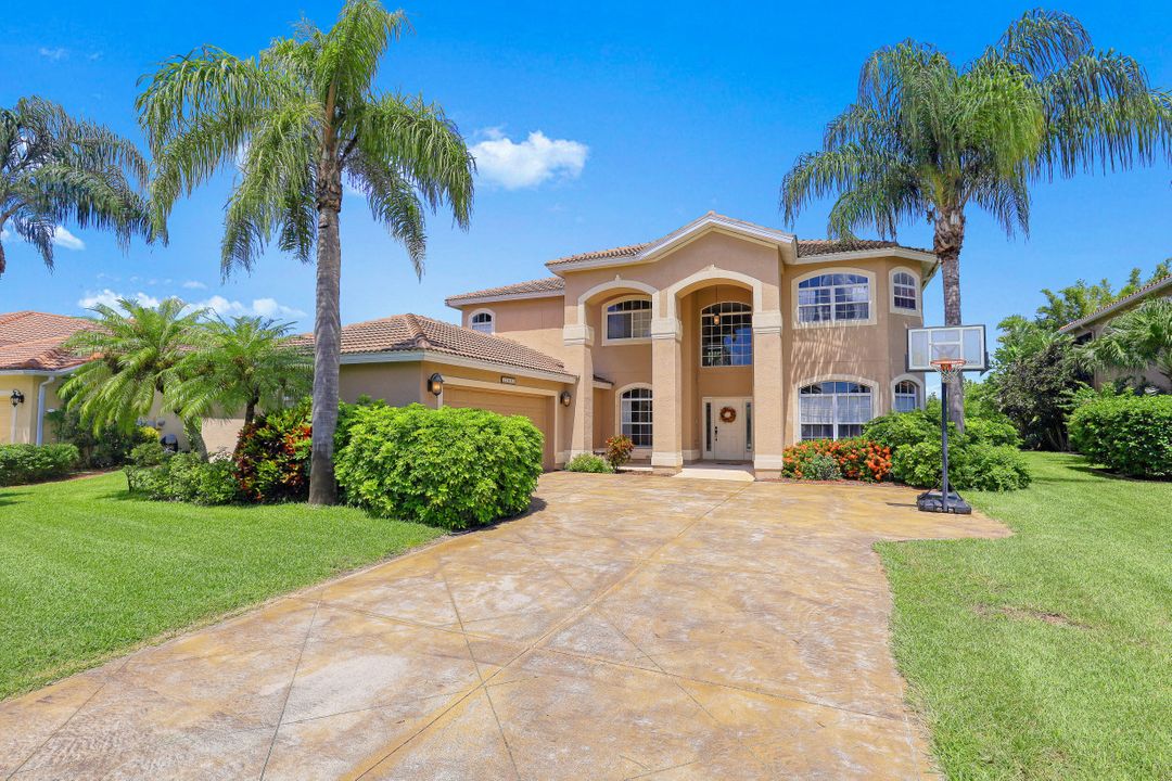 12493 Pebble Stone Ct, Fort Myers, FL 33913