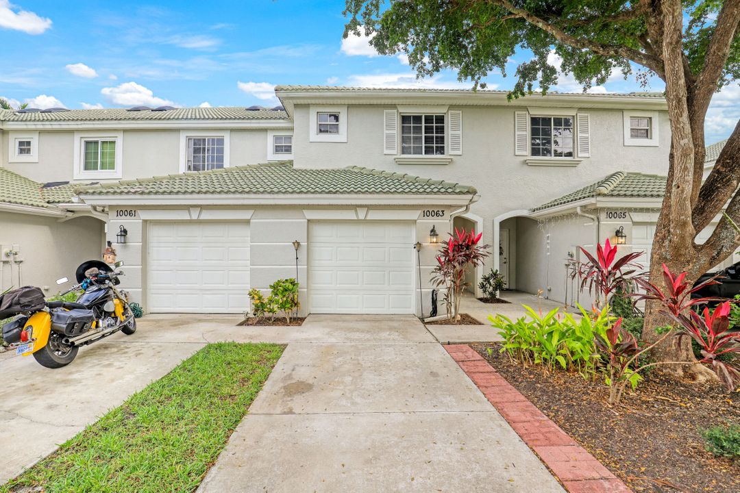 10063 Pacific Pines Ave, Fort Myers, FL 33966