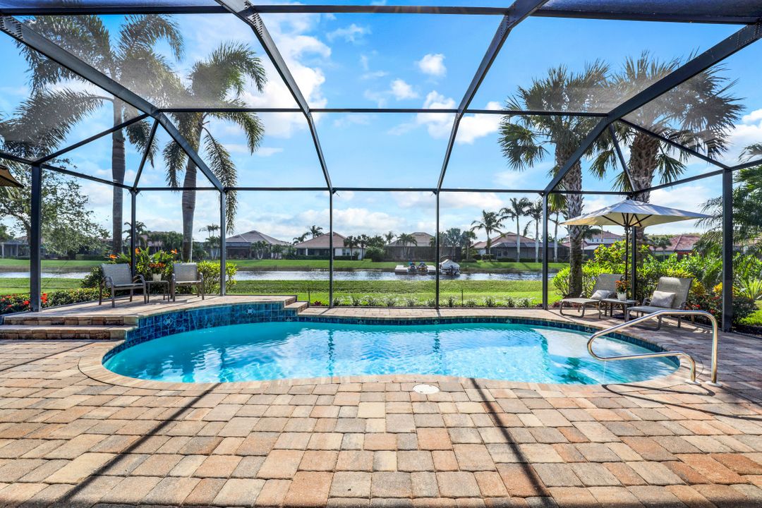 9447 Quarry Dr, Naples, FL 34120