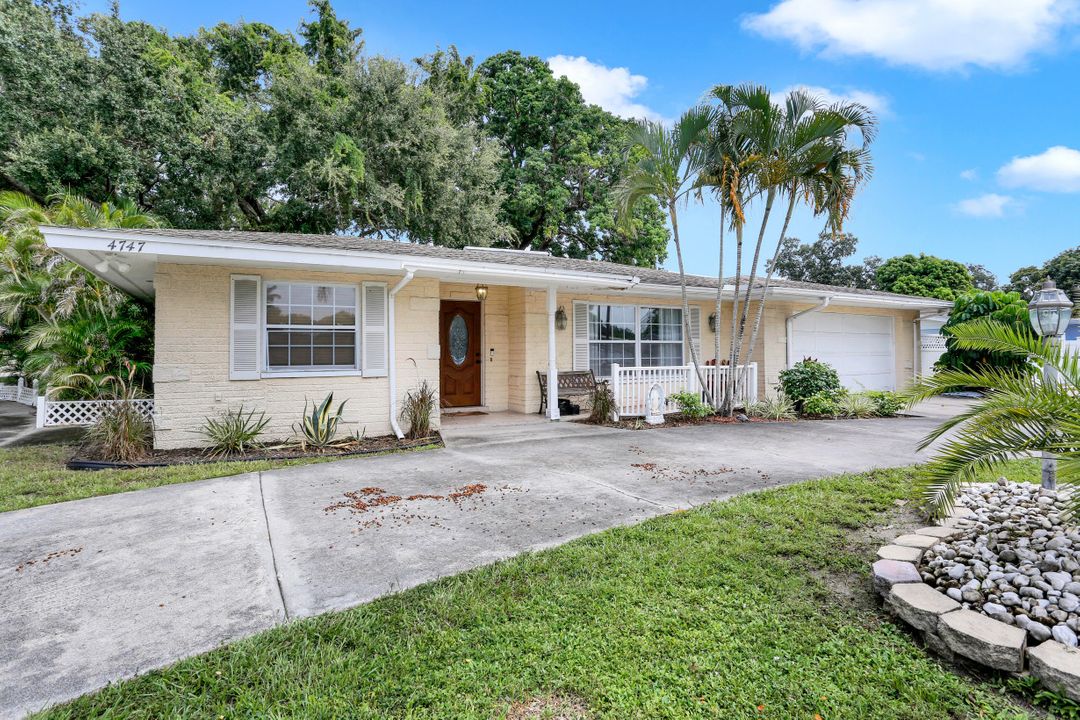 4747 McGregor Blvd, Fort Myers, FL 33901