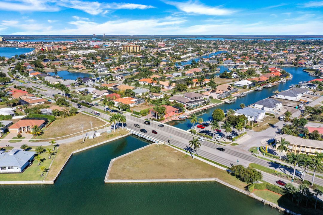 328 N Collier Blvd, Marco Island, FL 34145