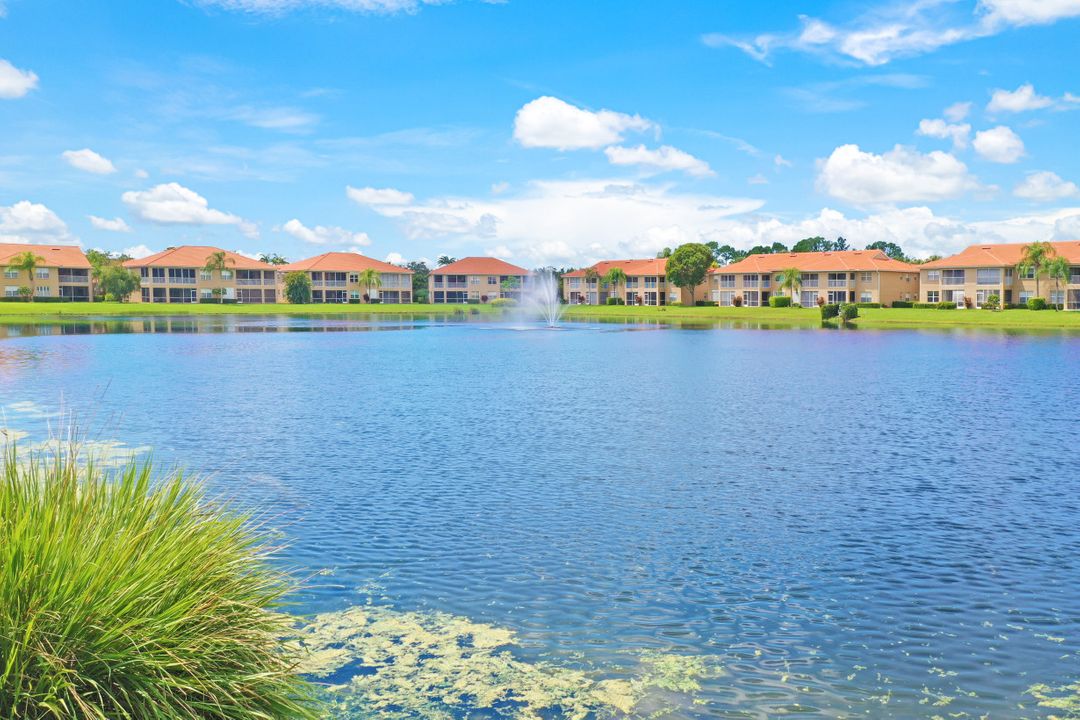 6920 Huntington Lakes Cir #203, Naples, FL 34119