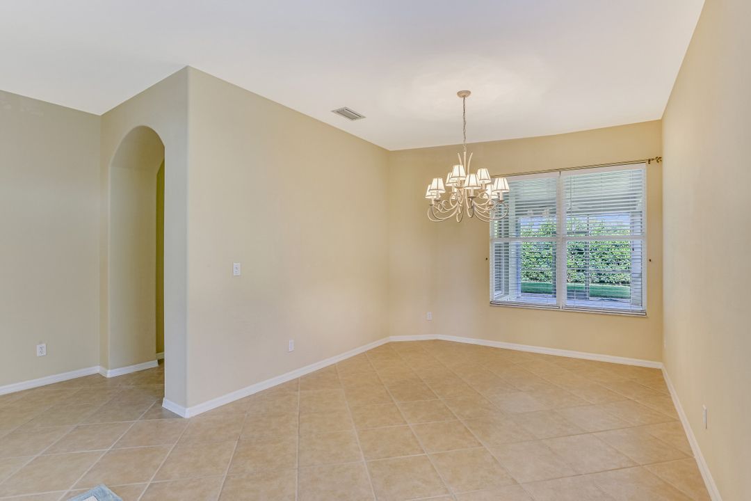 20111 Eagle Glen Way, Estero, FL 33928