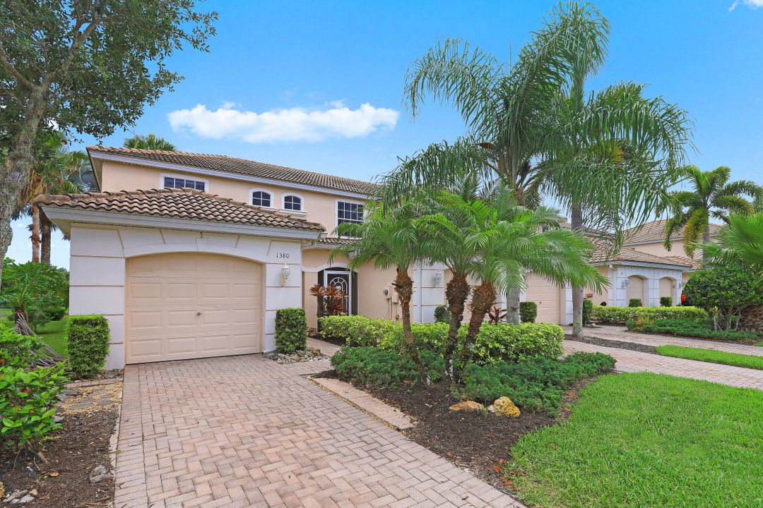 1380 Weeping Willow Ct, Cape Coral, FL 33909