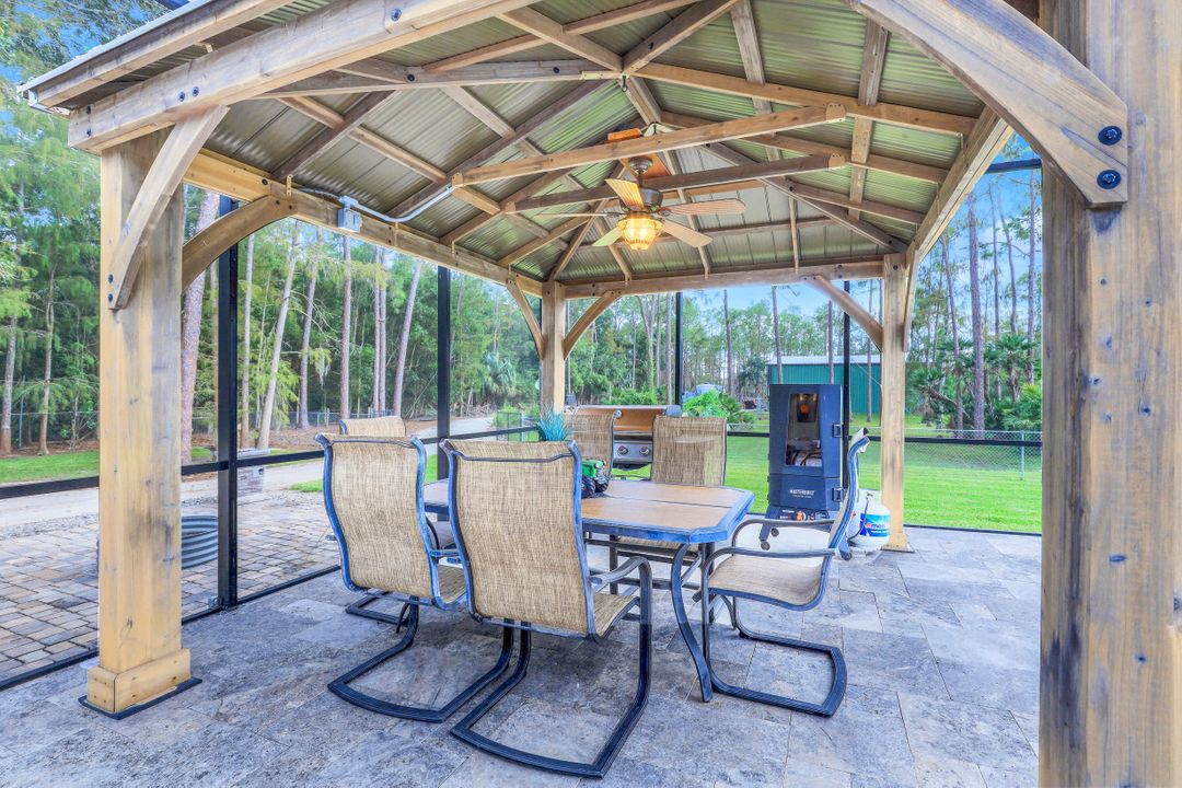 6700 Sable Ridge Ln, Naples, FL 34109